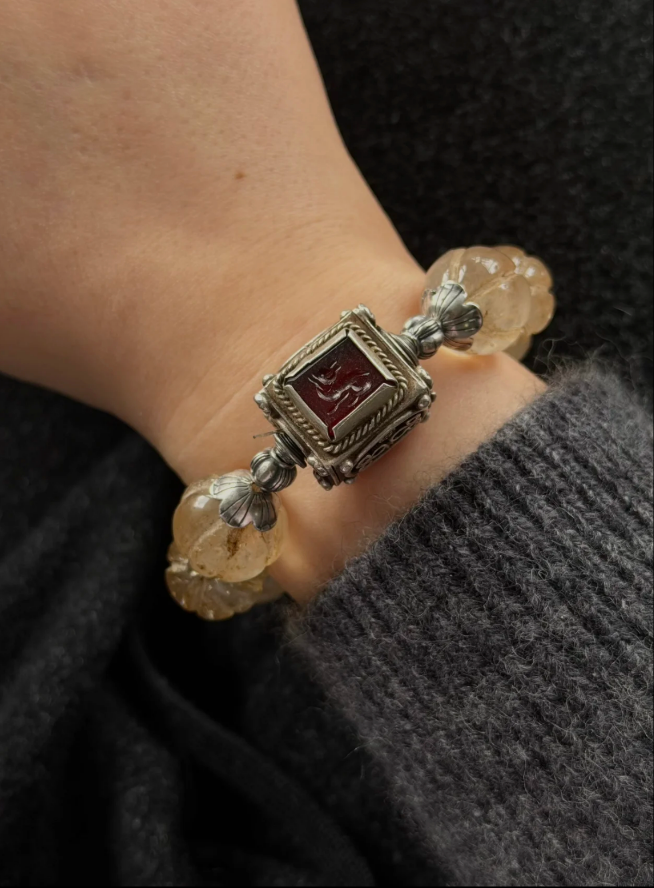 The Stillness Stone | White Agate Bracelet