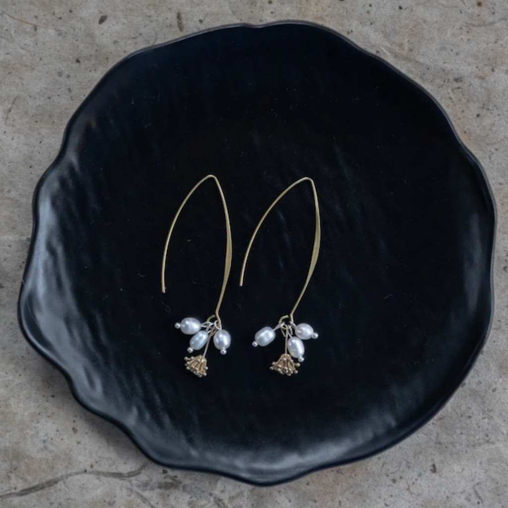 Raw Brass Freshwater Pearl Drop Earrings – The Witness